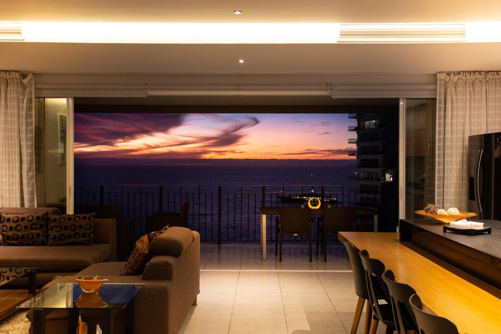 Ferienwohnung NEW Remodel Gorgeous 15 Floor Grand Venetian Puerto Vallarta Exterior foto