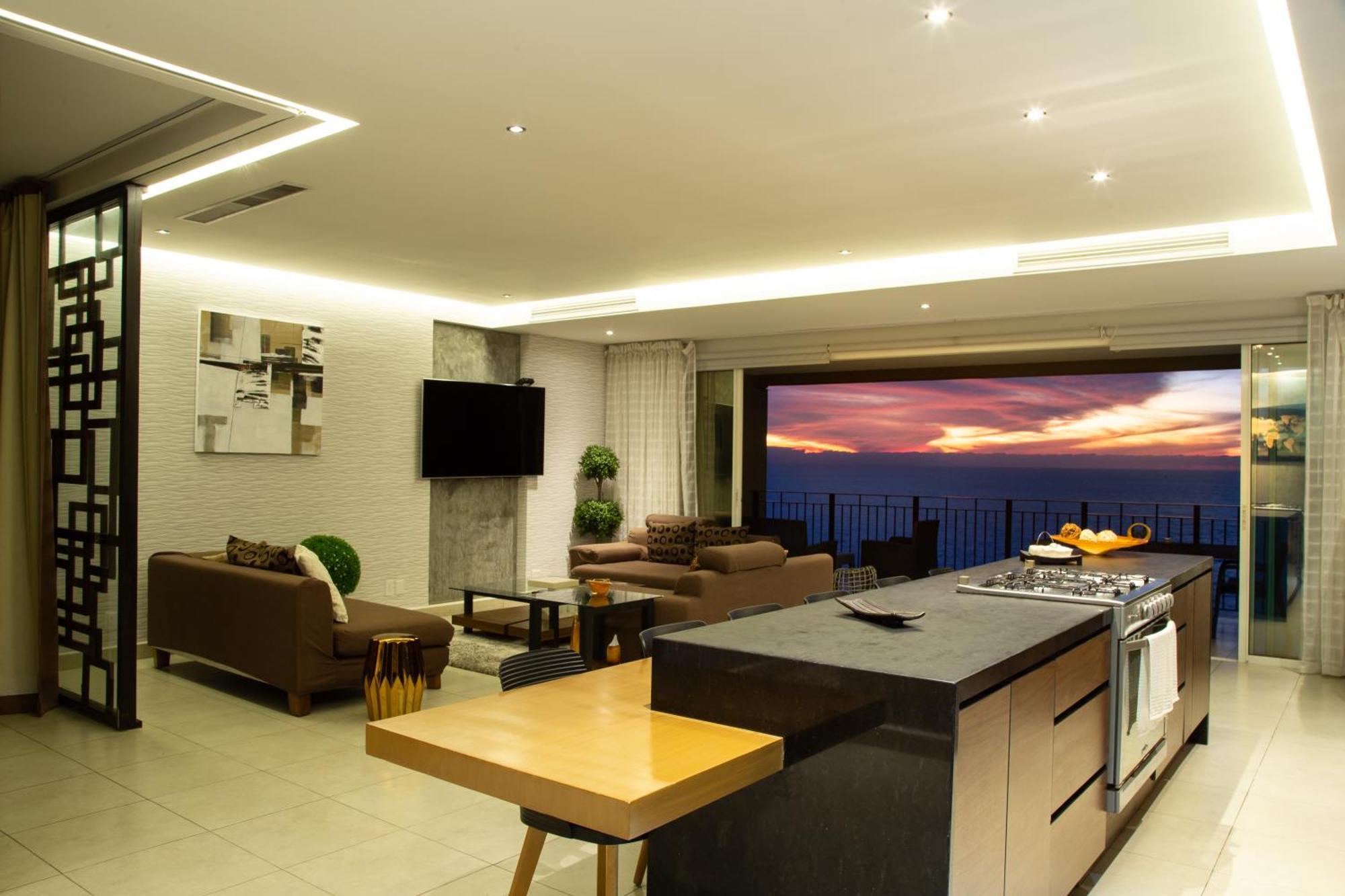 Ferienwohnung NEW Remodel Gorgeous 15 Floor Grand Venetian Puerto Vallarta Exterior foto
